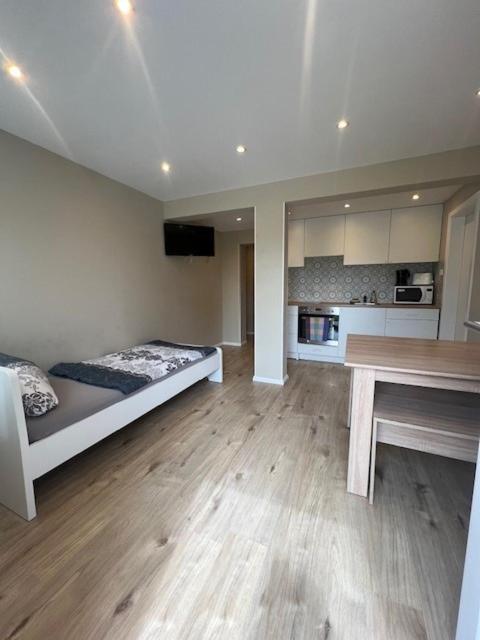 Serena Monteur Apartment Rodenbach  Exterior photo